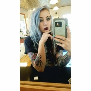 Meet your Posher, Nicole